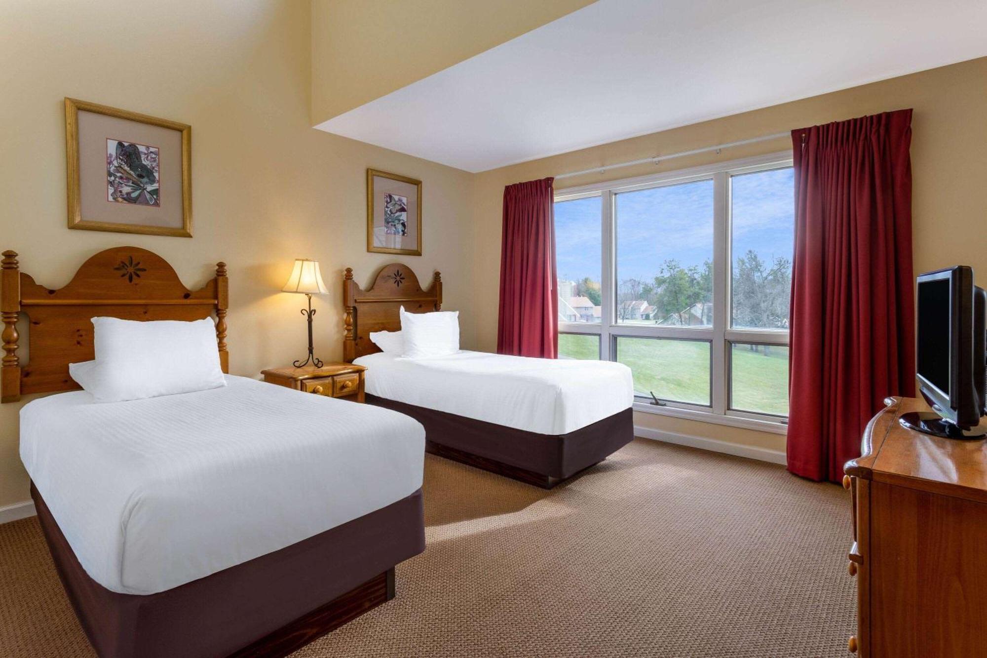 Tamarack Wisconsin Dells, A Ramada By Wyndham Hotel Lake Delton Exterior foto