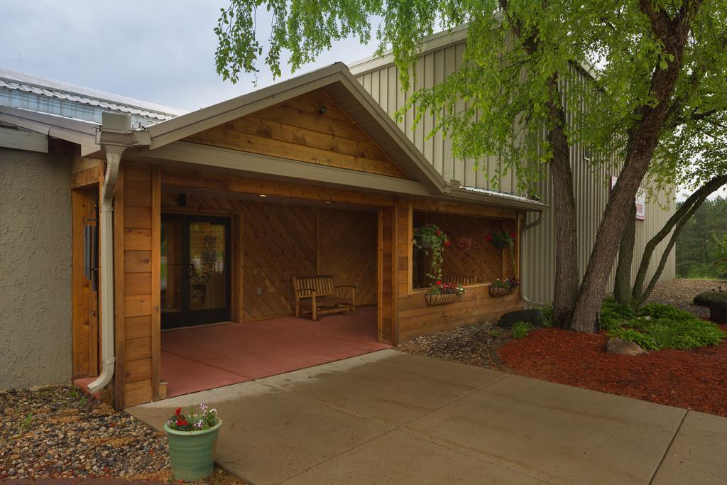 Tamarack Wisconsin Dells, A Ramada By Wyndham Hotel Lake Delton Exterior foto